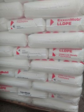 LLDPE 沙特?？松梨?1002 RU